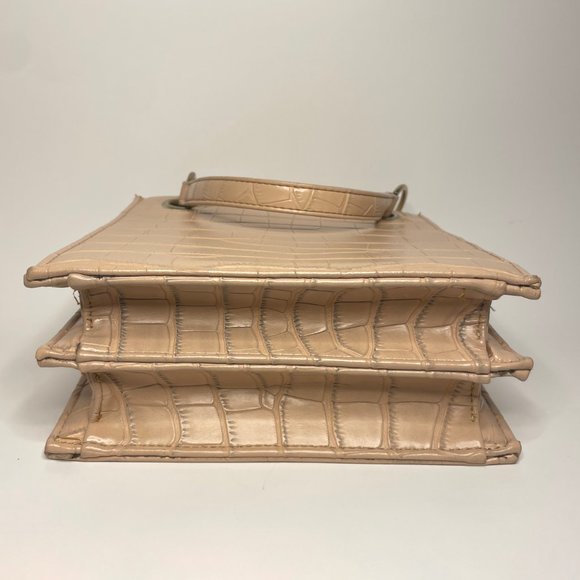 Salmon colored Faux Croc Printed Crossbody Purse - Olivia Miller - Picture 5 of 8